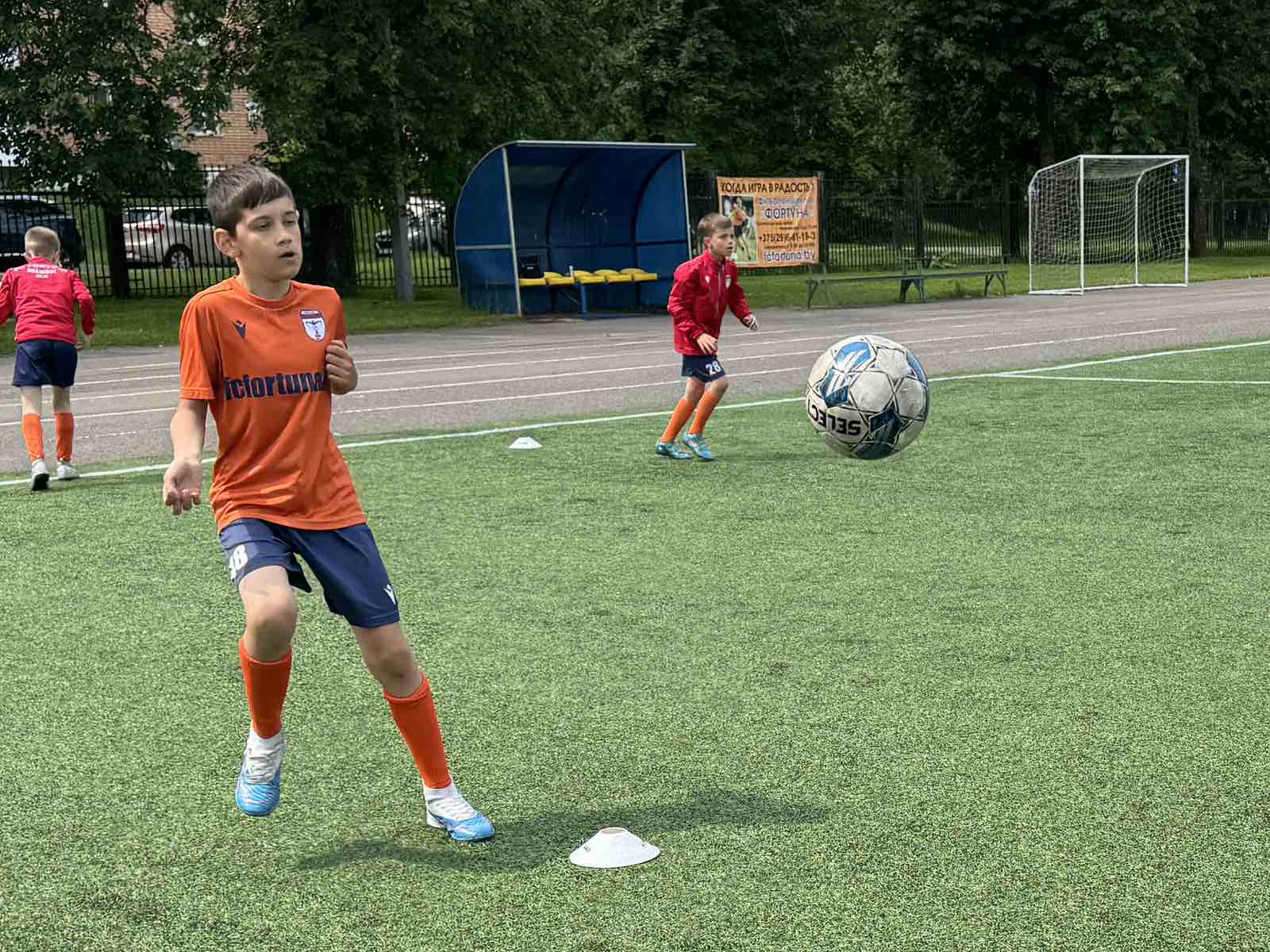 ДЕНЬ ЗА ДНЕМ: ЛУЧШАЯ ПОРА ДЛЯ ОСВОЕНИЯ ФУТБОЛЬНОЙ НАУКИ...