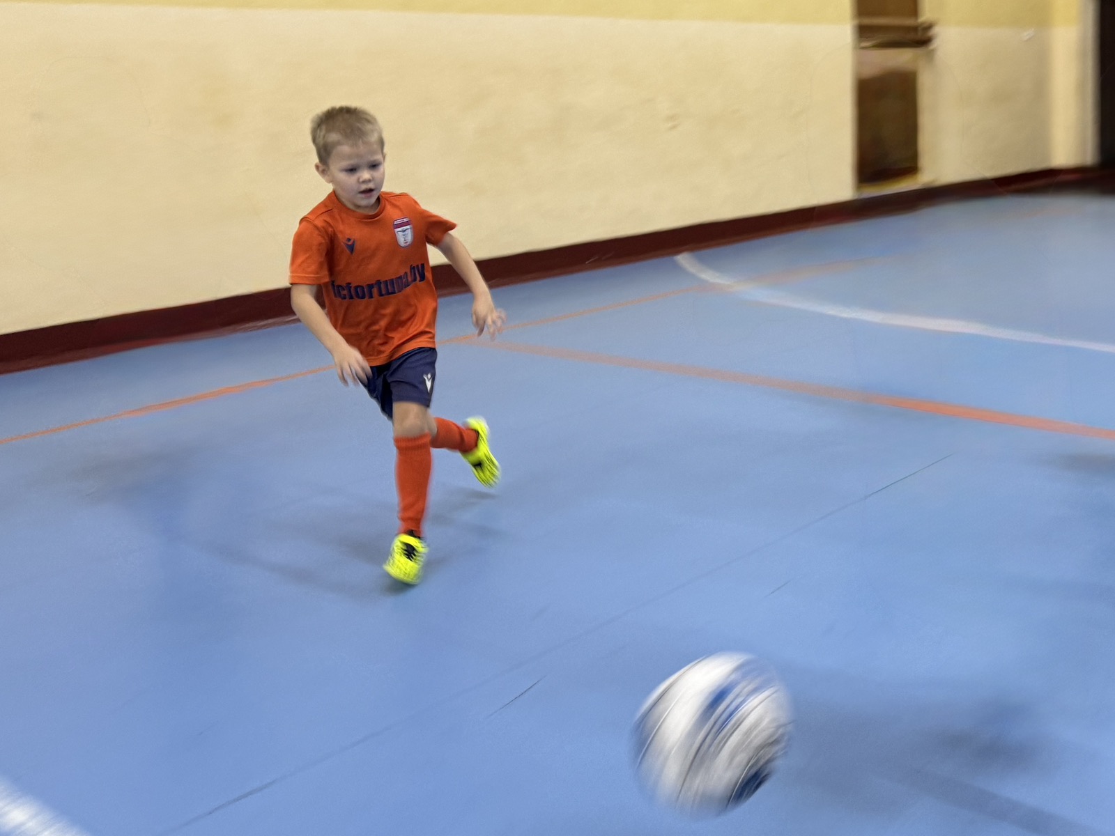 ДЕНЬ ЗА ДНЕМ: ЕСЛИ ВЫ УХОДИТЕ И ВАС НИКТО НЕ ЗОВЕТ ОБРАТНО, ЗНАЧИТ, ВЫ ИДЕТЕ В ВЕРНОМ НАПРАВЛЕНИИ...