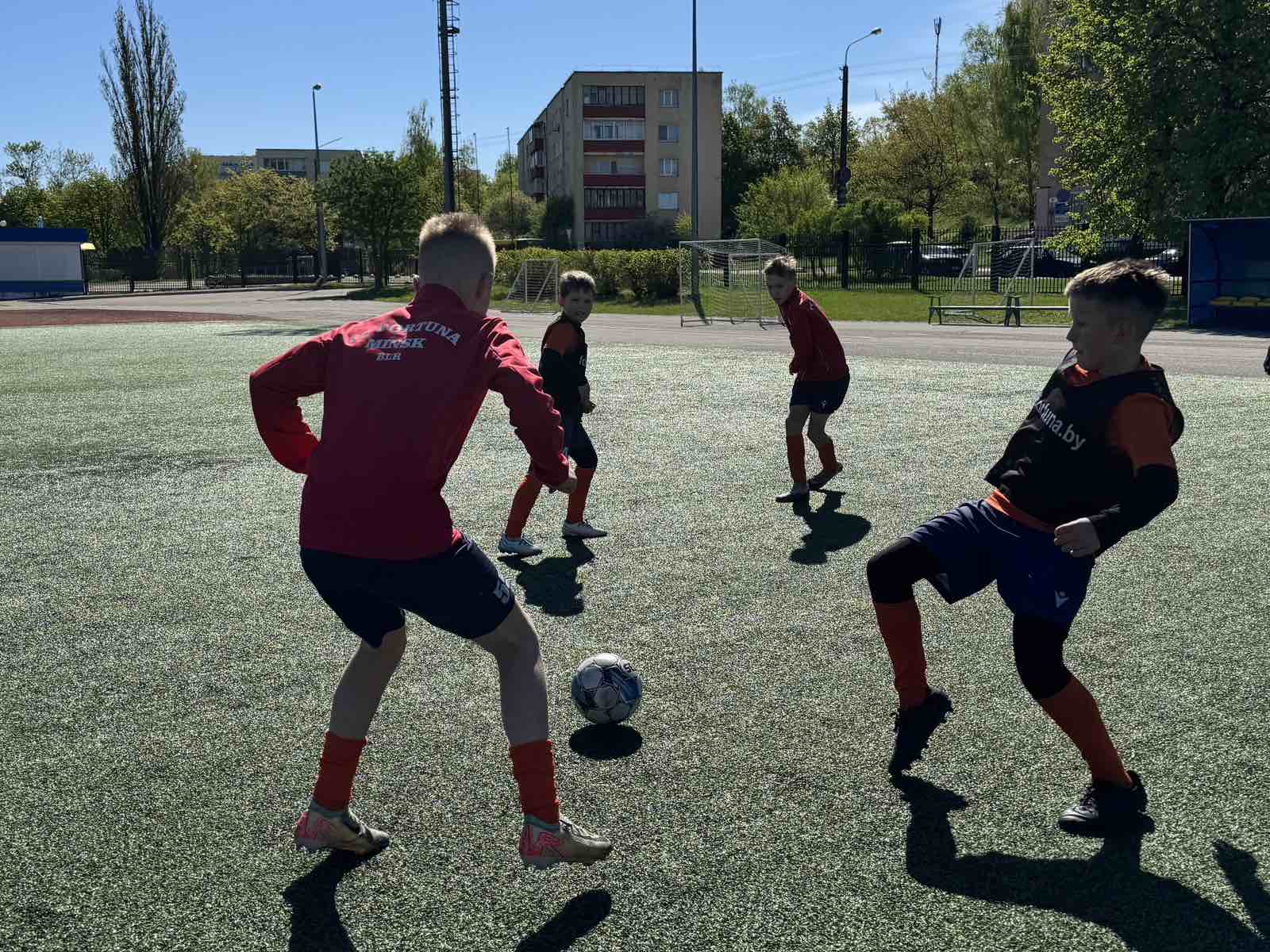 ДЕНЬ ЗА ДНЕМ: ВЕСЕЛО РАБОТАЕМ, В СУББОТУ ПОСТАРАЕМСЯ...